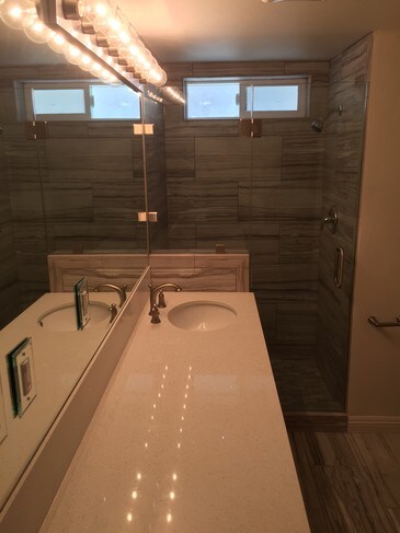 Building Photo - 922 W 25th St