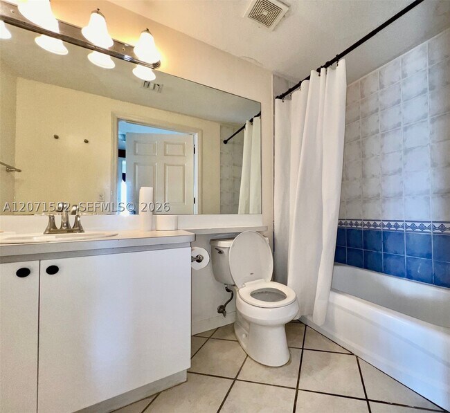 Building Photo - 3500 Coral Wy