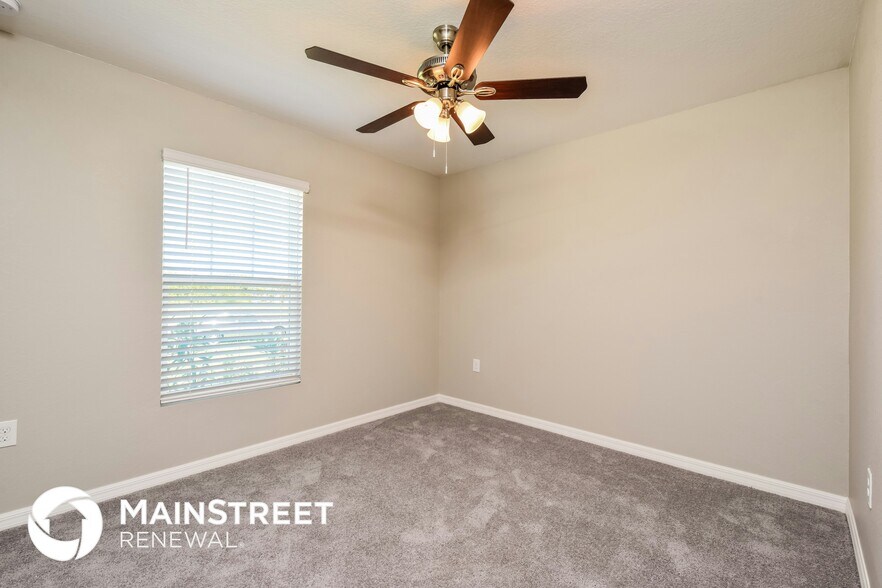 Building Photo - 1220 NW 36th Pl