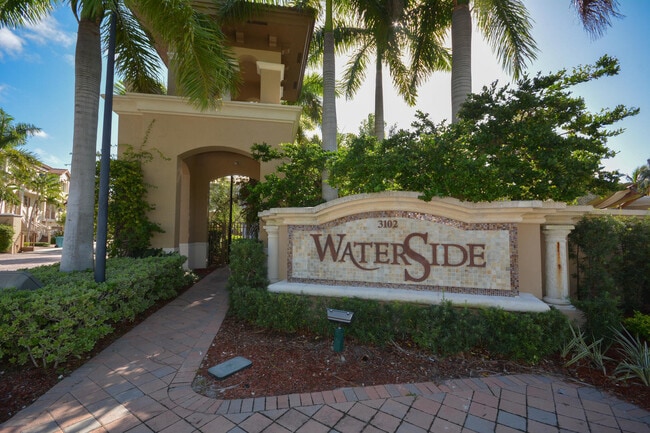 Building Photo - 3033 Waterside Cir