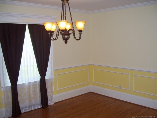 Building Photo - 203 Sherman Dr