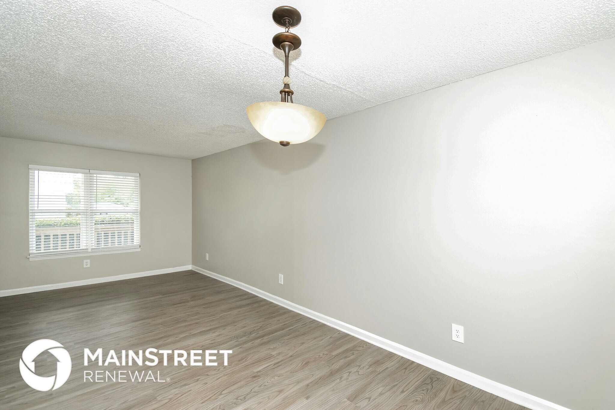 Building Photo - 304 Flagstone Way