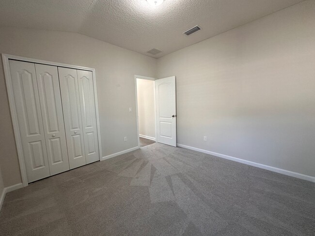 Building Photo - Close to Wildlight, Kingsbay and Fernandina Beach!