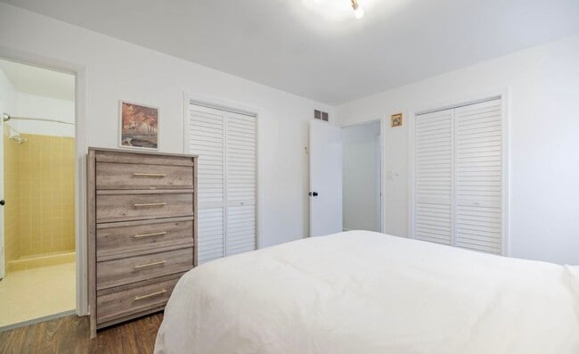 Building Photo - 3BR/2BA Home w/Finished Basement for Rent in Jtown!