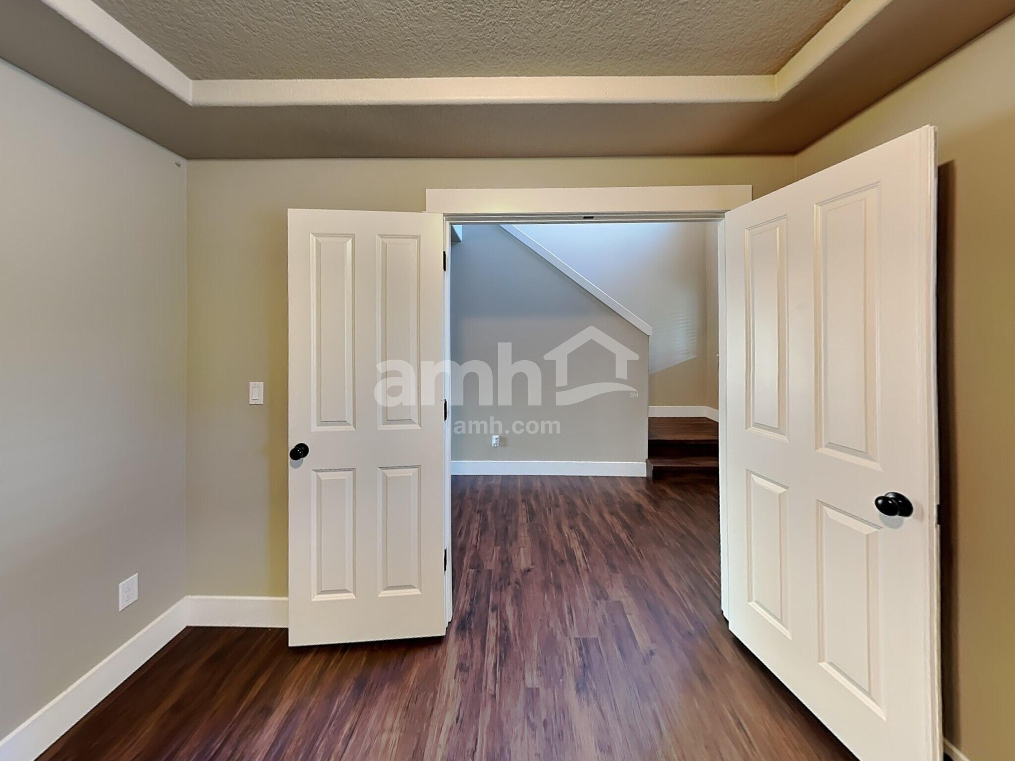 Building Photo - 440 Tulip Ave