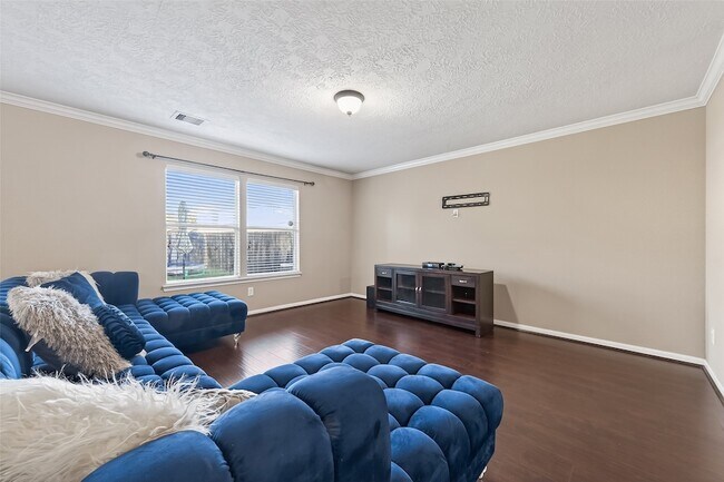 Building Photo - 18110 Rexine Ln