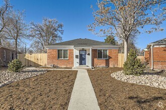 Building Photo - Beautiful Remodel in City Park North- Move...