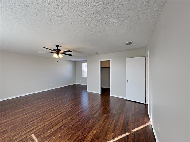 Building Photo - 2140 W Grove Ln