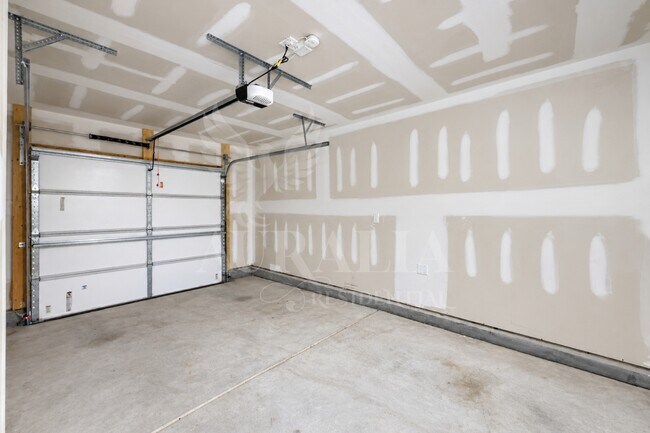 Building Photo - 2721 Chert Ln