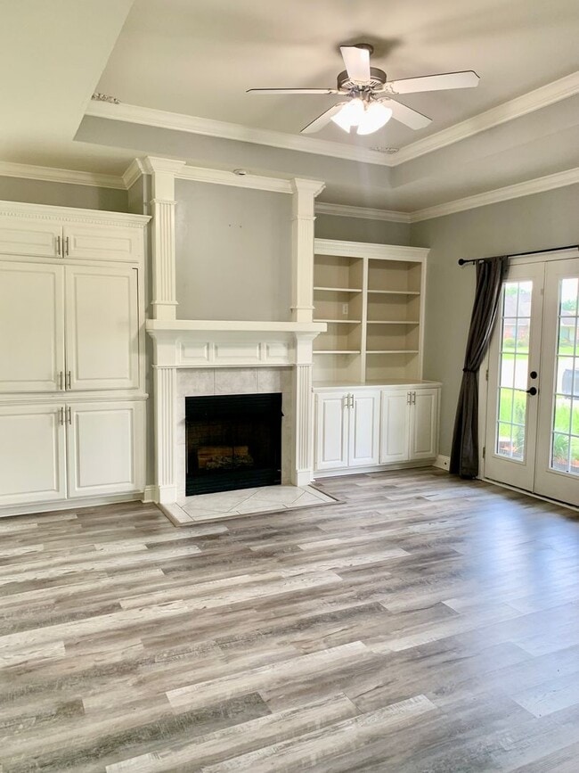 Building Photo - 3BD/2BA House for Lease in Rolling Meadow - Denham Springs