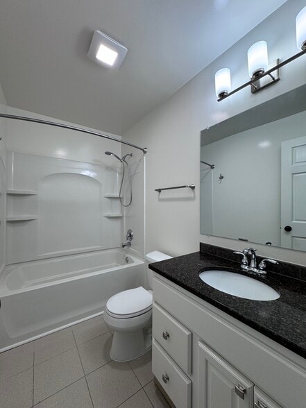 Full bath - 24306 W McGillen Ave