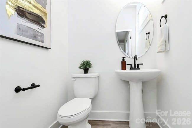 Building Photo - 208 Nelson Ave