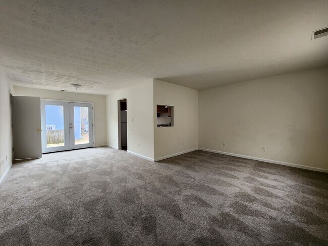 Building Photo - 2094-2094 Lenoa Ln