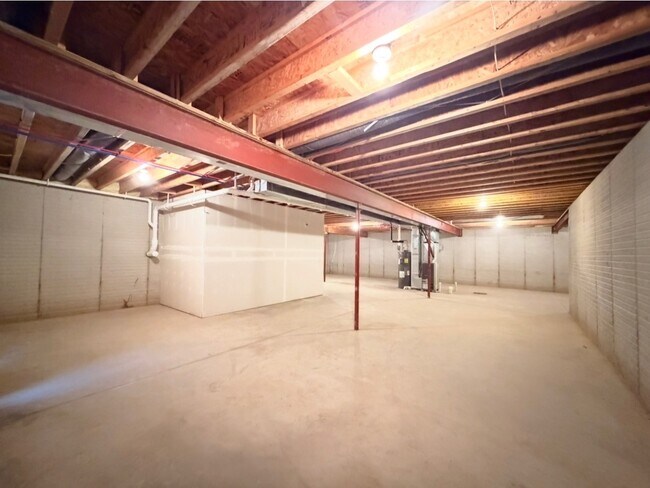 Building Photo - 3813 Liberty Cir