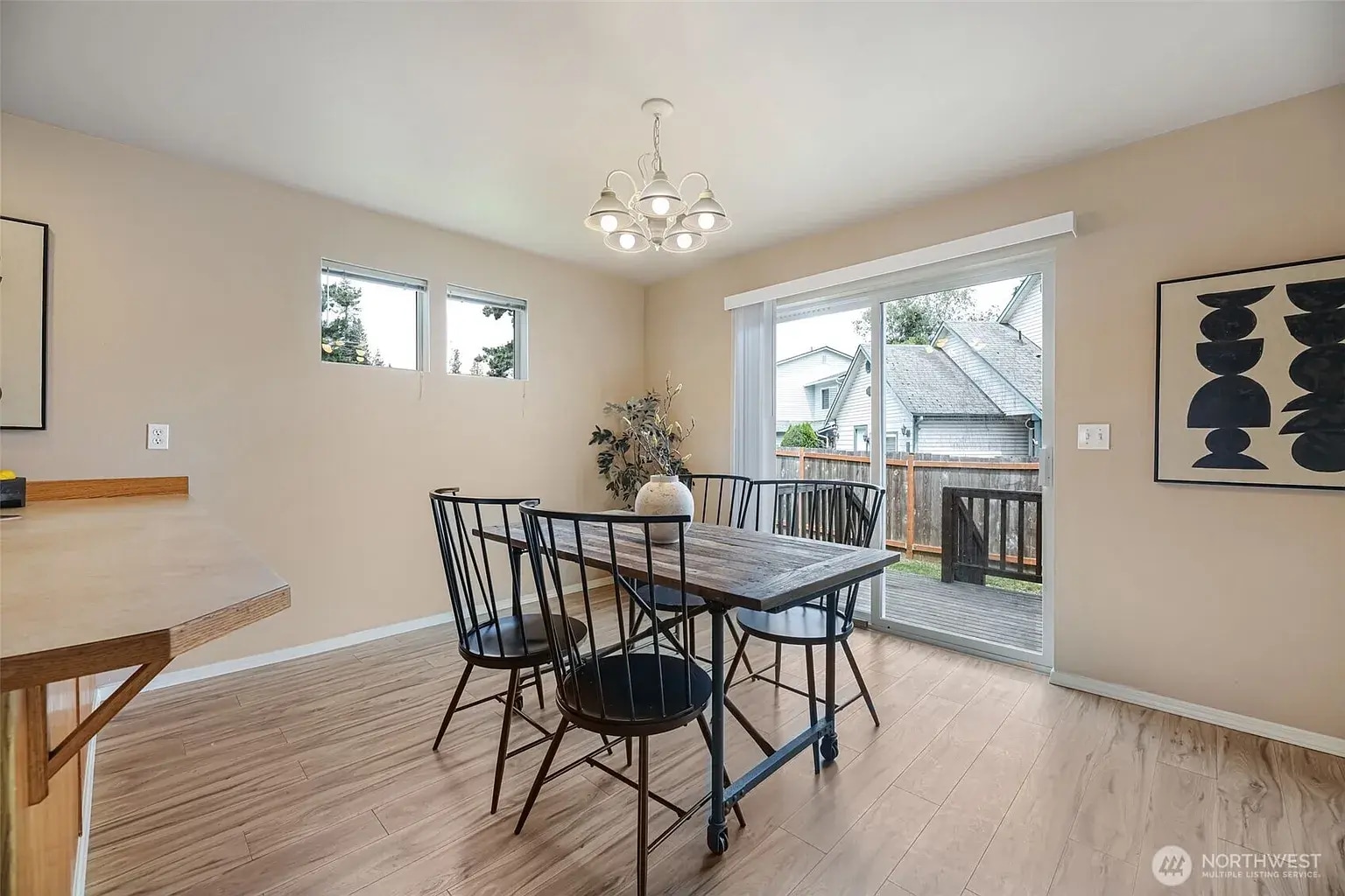 Building Photo - 9323 4th Ave W