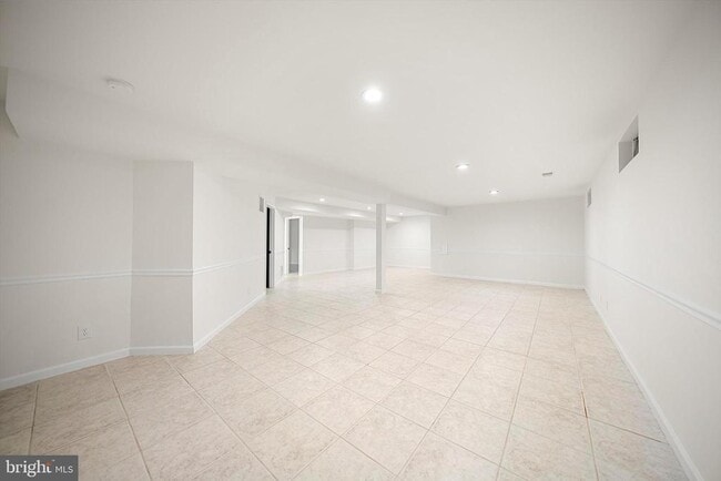 Building Photo - 12399 Brown Fox Way