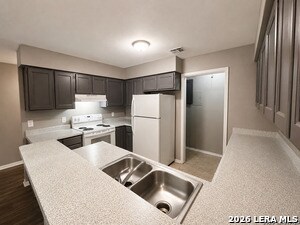 Building Photo - 4704 Oakfield Way