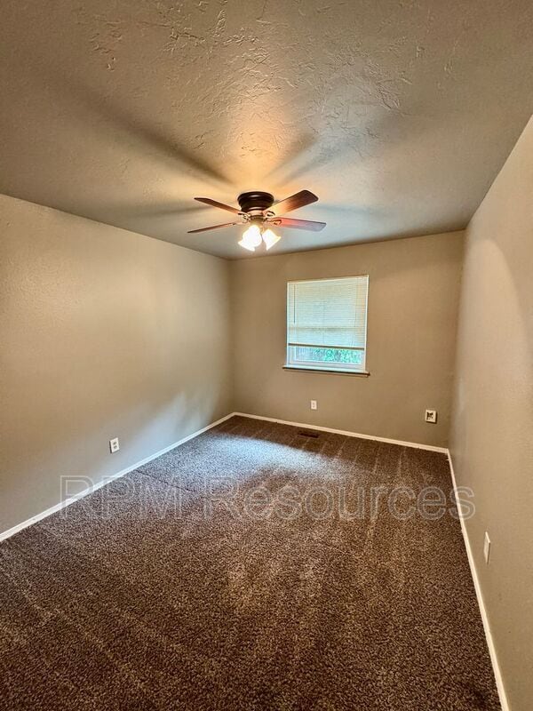 Building Photo - 12504 Whispering Hollow Dr