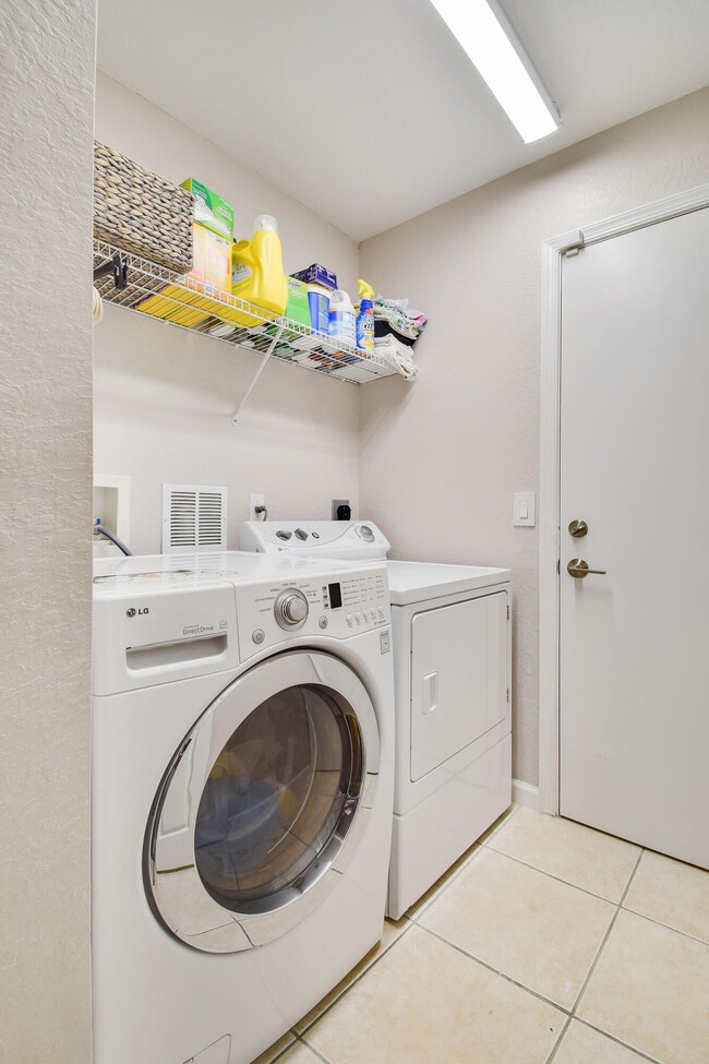 Building Photo - 6125 Eaton St