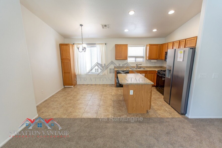 Building Photo - 4149 E Azurite Rd