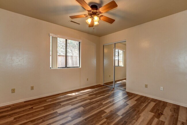 Building Photo - 6284 N Buckboard Dr