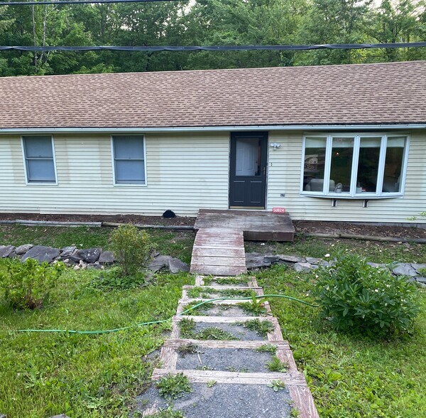 Building Photo - 78 Upper Boiceville Rd