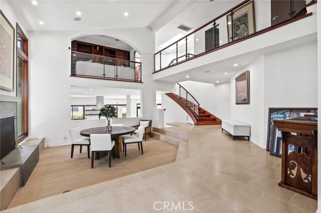 Building Photo - 2907 Cliff Dr