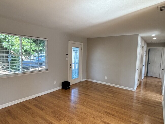 Building Photo - "Charming 3-Bed Concord Gem with Granite C...