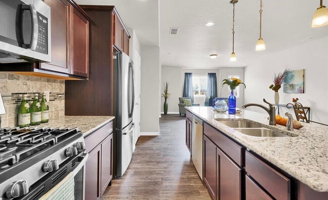 Building Photo - 2030 Birmingham Loop