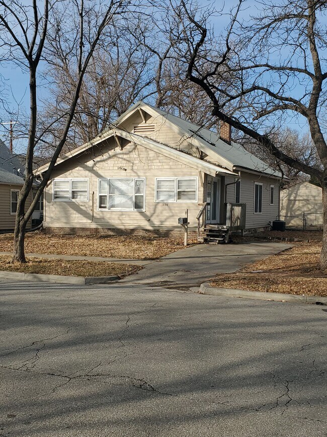 Primary Photo - 1424 Houston St