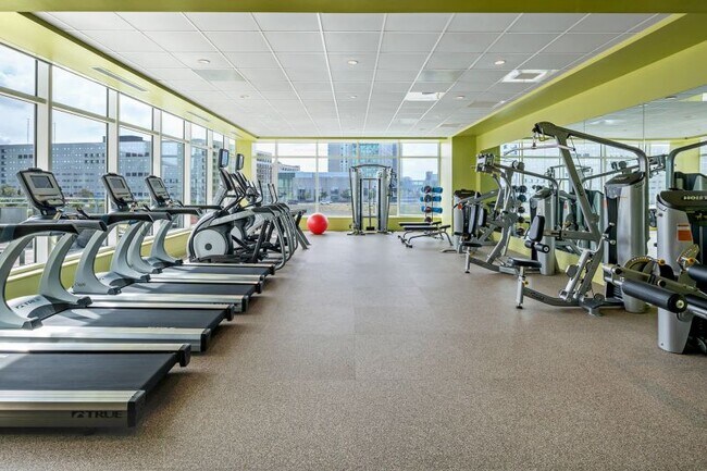 Building Photo - 505 Congress St