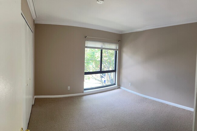 Bedroom 2 - 6099 Majors Ln