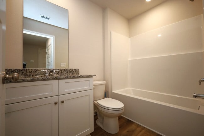Building Photo - 6042 Bemiss Towns Dr