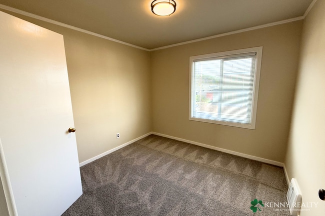 Building Photo - Bright 3-Bedroom Home with Large Backyard in South San Francisco