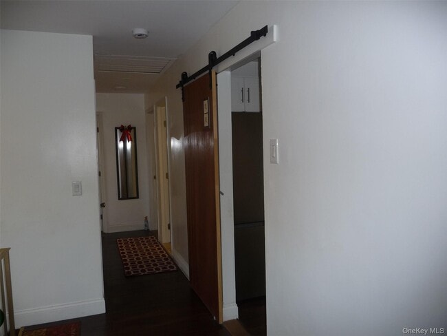 Building Photo - 7 Weather Vane Way