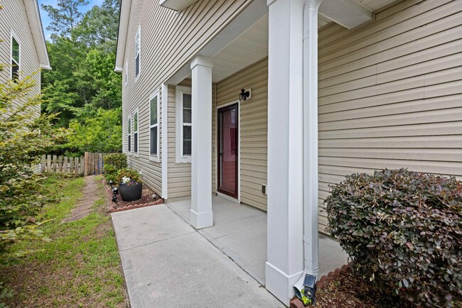 Building Photo - 8831 Kellum Dr