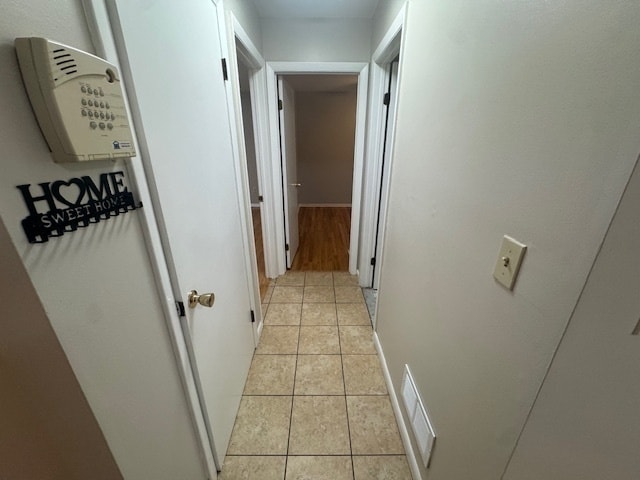 Building Photo - 26 Albertson Rd