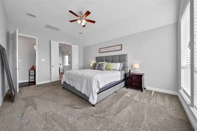 Building Photo - 4615 Primrose Valley Ln