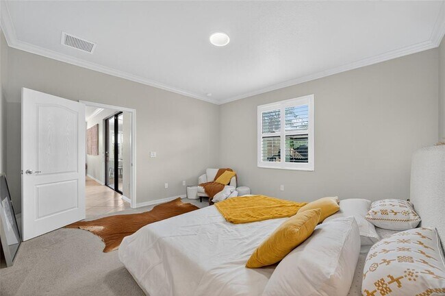 Building Photo - 6474 Willowshire Way