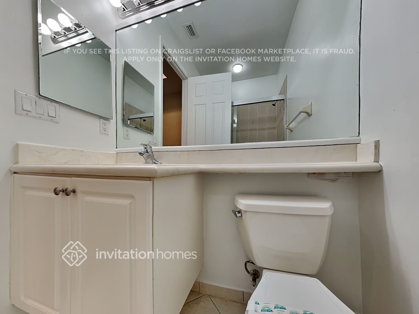 Building Photo - 1382 Vía De Pepi