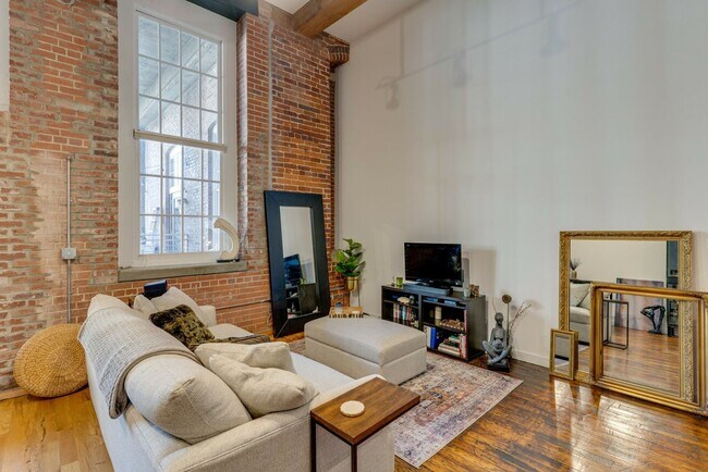 Building Photo - Amazing Germantown Loft in Historic Werthan Mills Lofts!