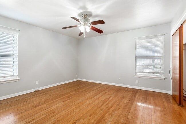 Building Photo - 2625 San Medina Ave