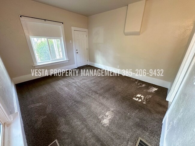 Building Photo - 538 30th St