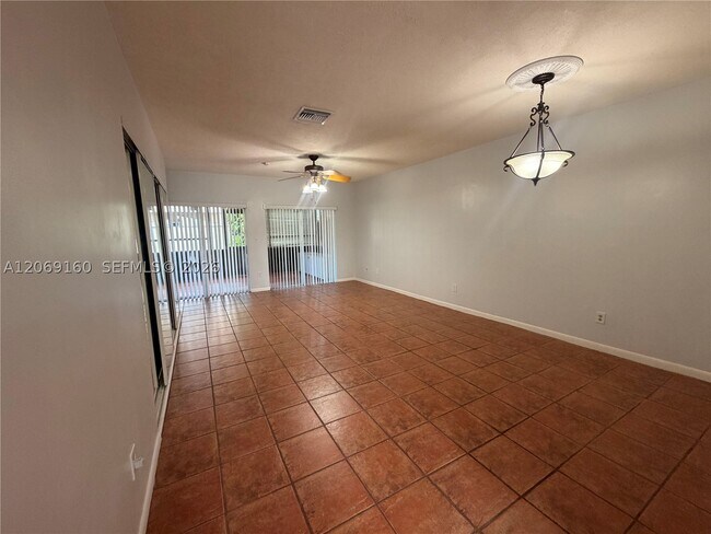 Building Photo - 8380 SW 154th Ave