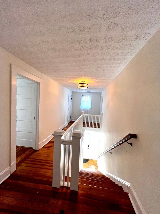 Building Photo - 21 S Church St