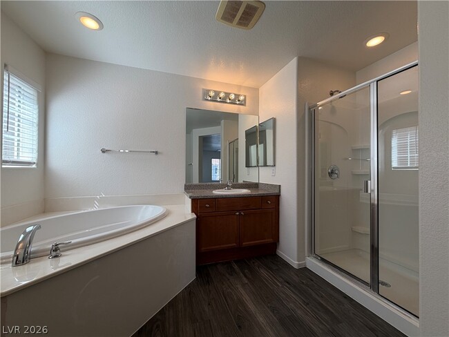 Building Photo - 9033 Attractive Ct