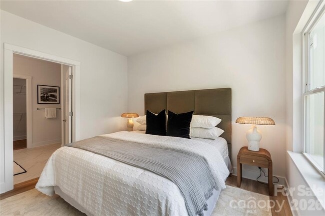 Building Photo - 3409 Holabird Ln