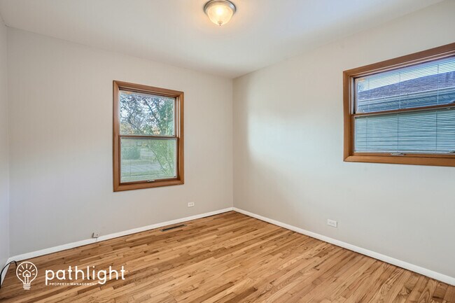 Building Photo - 1525 North Patton Avenue, Arlington Height...