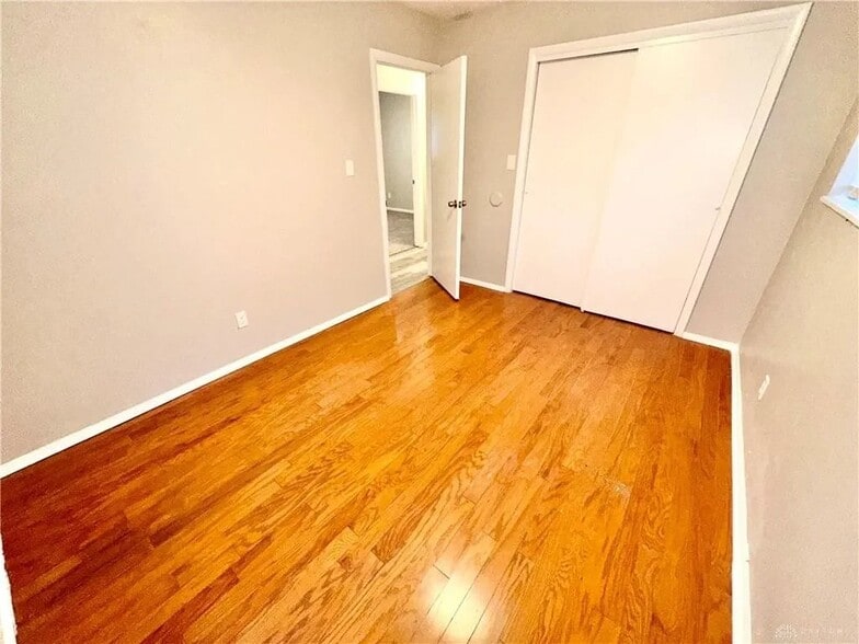 Building Photo - 309 Bridge St