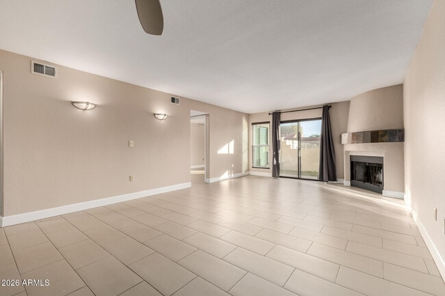 Building Photo - 1317 E Marny Rd